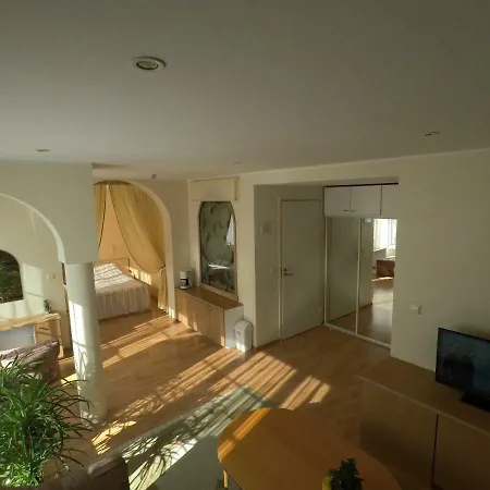 Netti Center Guest house
